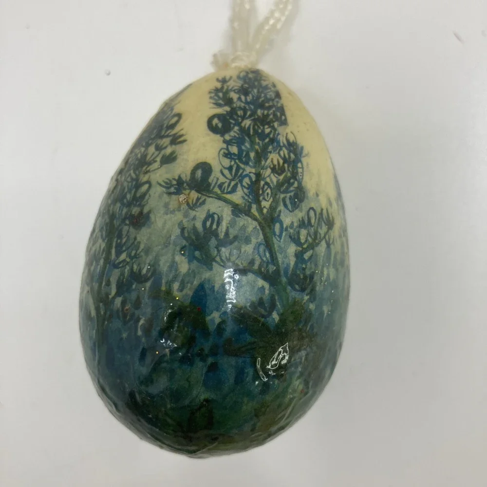 Vintage Easter Egg Texas Bluebonnet Ornament Lacquer Paper Mache Hand Painted 3i